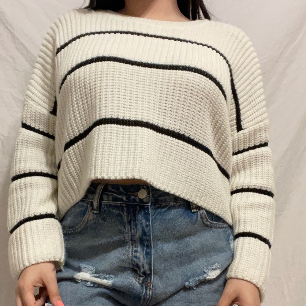 STRIPE SWEATER
